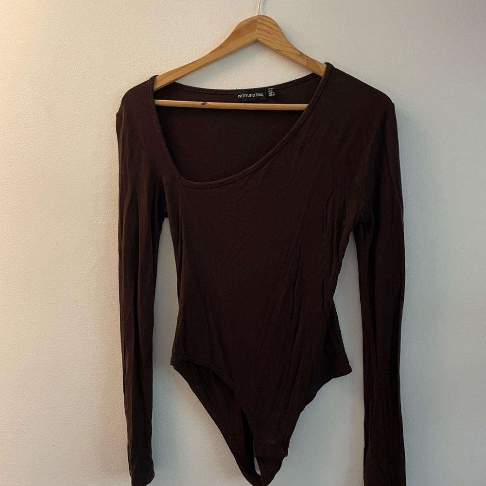 🦋3/$50 PLT Clean Girl Quiet Luxury Chocolate Long Sleeve Asymmetrical Bodysuit S